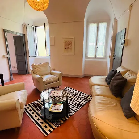 Antica Casa Ligure Giulia * 산토스테파노알마레