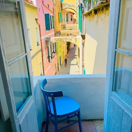 Antica Casa Ligure Giulia 펜션 *