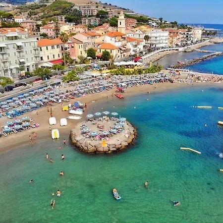 Antica Casa Ligure Giulia * 산토스테파노알마레